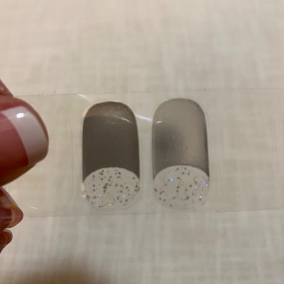 Lot of Dashing Diva Glaze Semi-cured Gel Nail Strips Bells Glitter Silver French - Picture 6 of 16